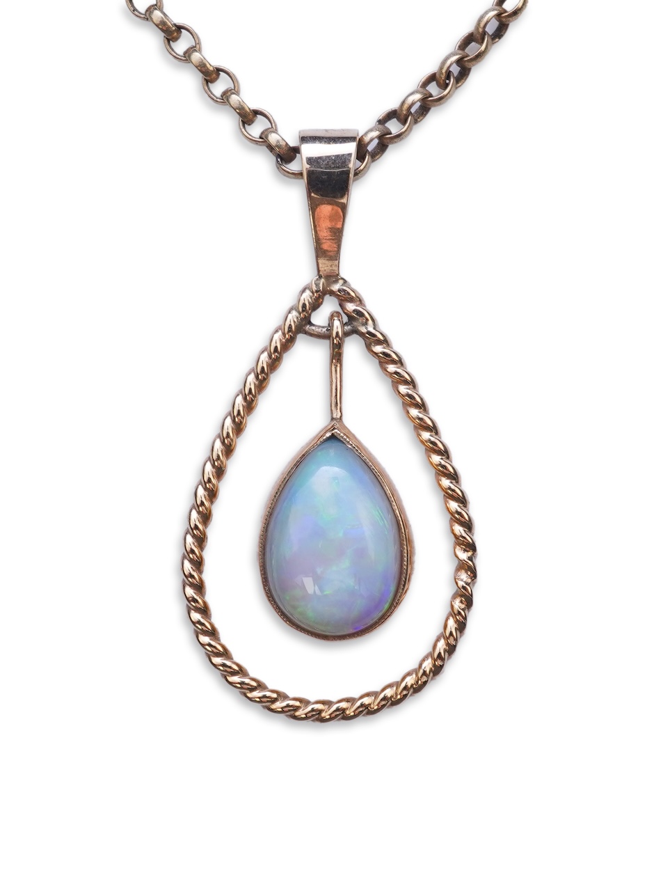 An opal pendant necklace